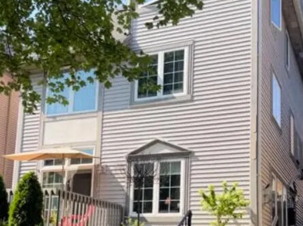 2637 North Stowell AVENUE #B, Milwaukee, WI 53211