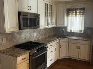 49 E Valley Stream Blvd APT 2, Valley Stream, NY 11580