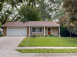 3225 Shamrock Dr, Iowa city, IA 52245