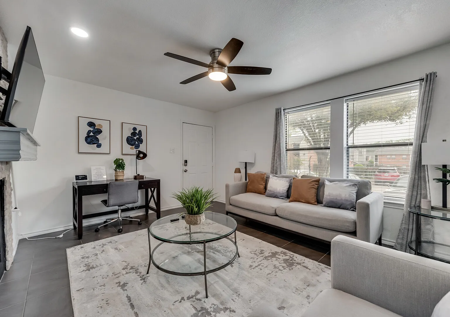 I65 World Cup Stay - 18 min to AT&T - Sleeps 2 - Public Transit — Photo 1