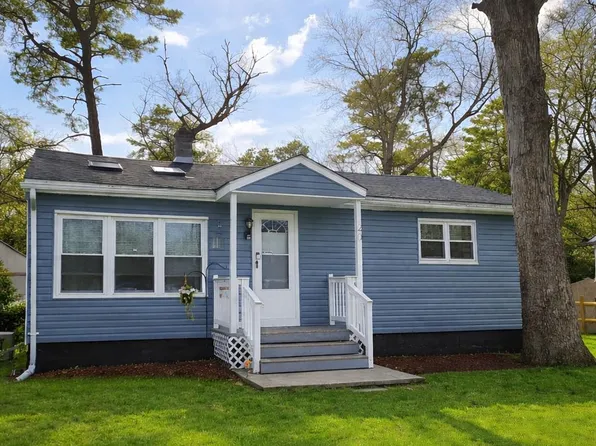 20 Foxglove St, Browns Mills, NJ 08015