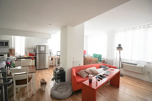 Rented by (Legacy) NY 101, Inc. | media 7