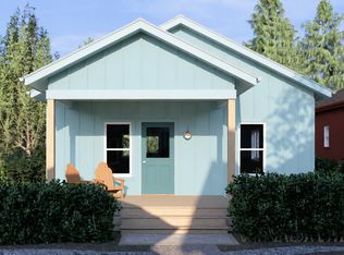 30 Potters Ct, Pacific Beach, WA 98571