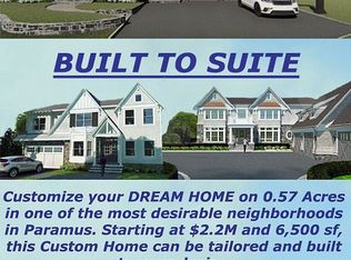 267 Dunkerhook Rd, Paramus, NJ 07652