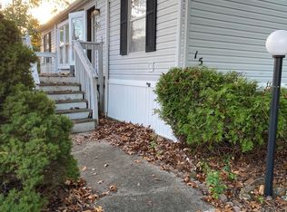 15 Oak Tree Ln, Manahawkin, NJ 08050