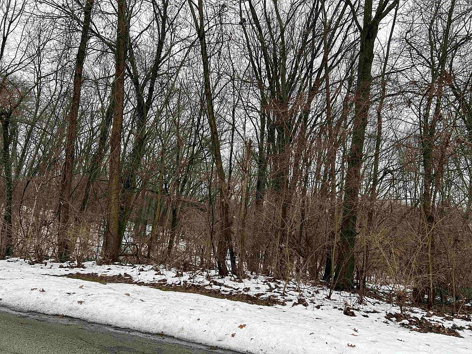 2nd image of 16874 Hidden Valley Dr