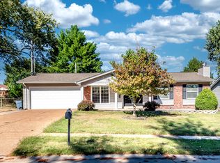 12759 Foxhound Dr, Maryland Heights, MO 63043