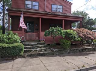 487 Walcott St, Pawtucket, RI 02861