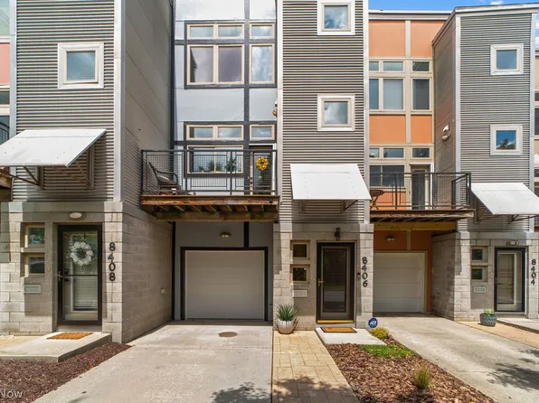 8406 Franklin Blvd, Cleveland, OH 44102