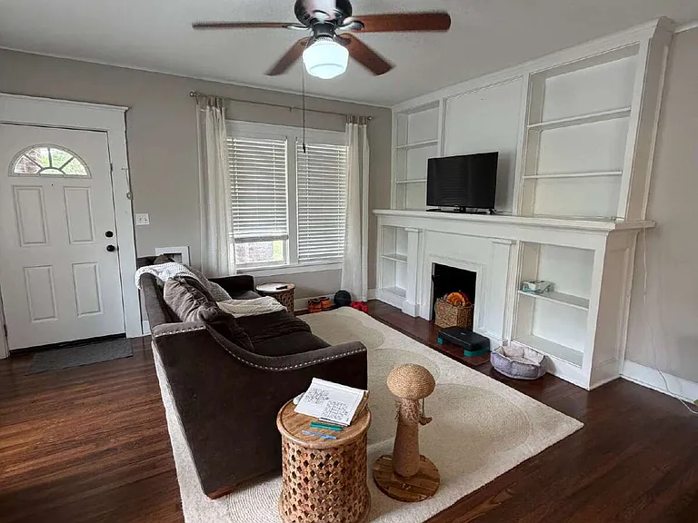 2600 S Adams St #100 — Photo 3