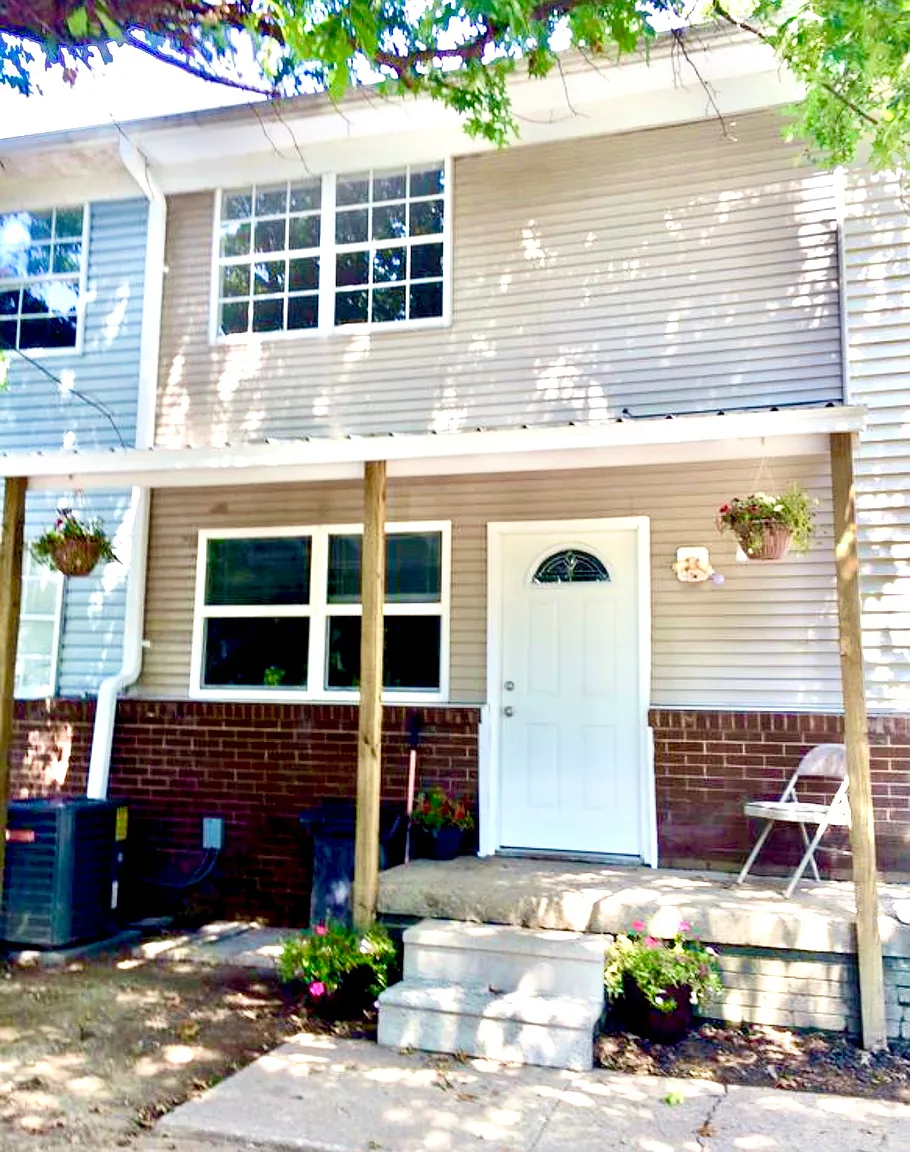 35 Marcus Dr photo 1