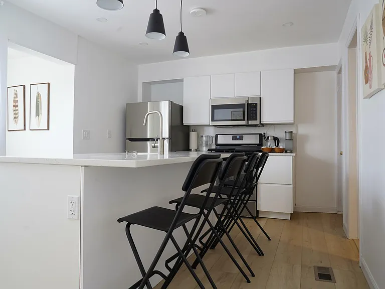 400 McCabe Ave #1 — Photo 13