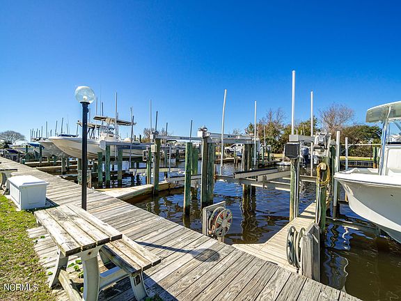 bogue sound yacht club