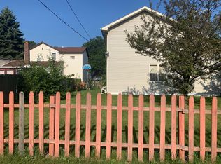 1121 63rd St, Kenosha, WI 53143