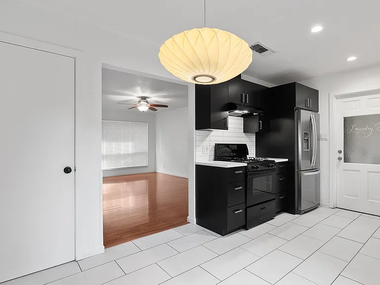 508 Harway Ct — Photo 8