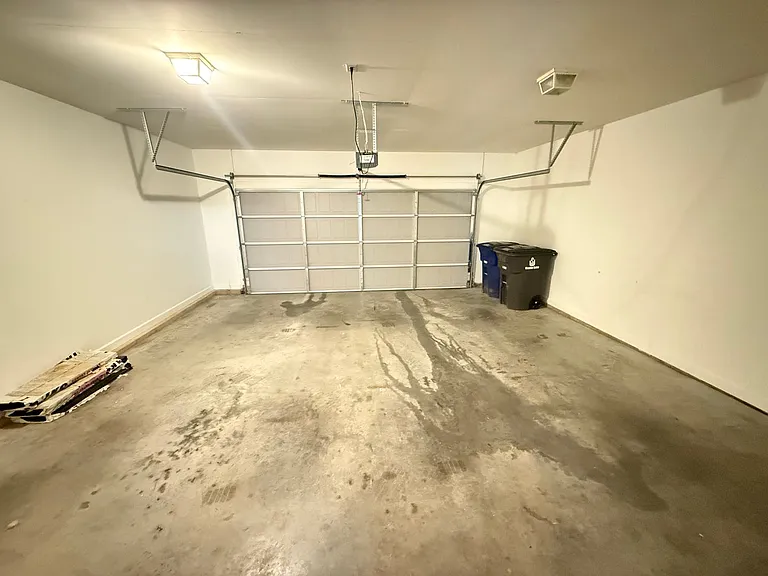 607 Westpark Ct — Photo 13