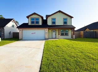 2050 Chrystal Ln, Beaumont, TX 77703