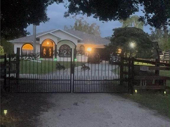 3rd image of 7221 Eastwood Acres Rd