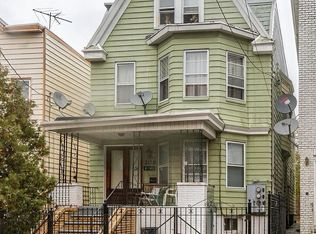 208 Clinton Ave, Jersey City, NJ 07304