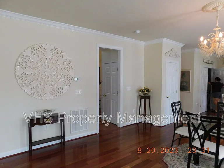2055 Freeman Dr — Photo 9
