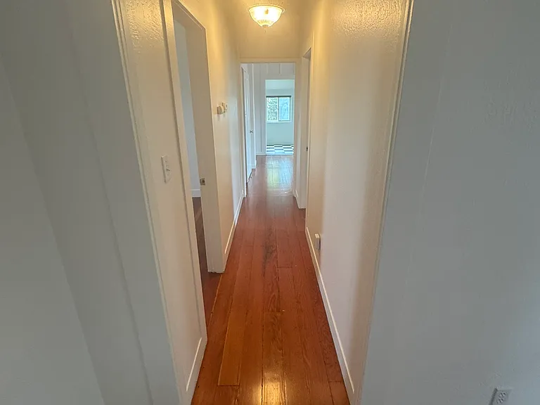 261 Randolph St — Photo 7
