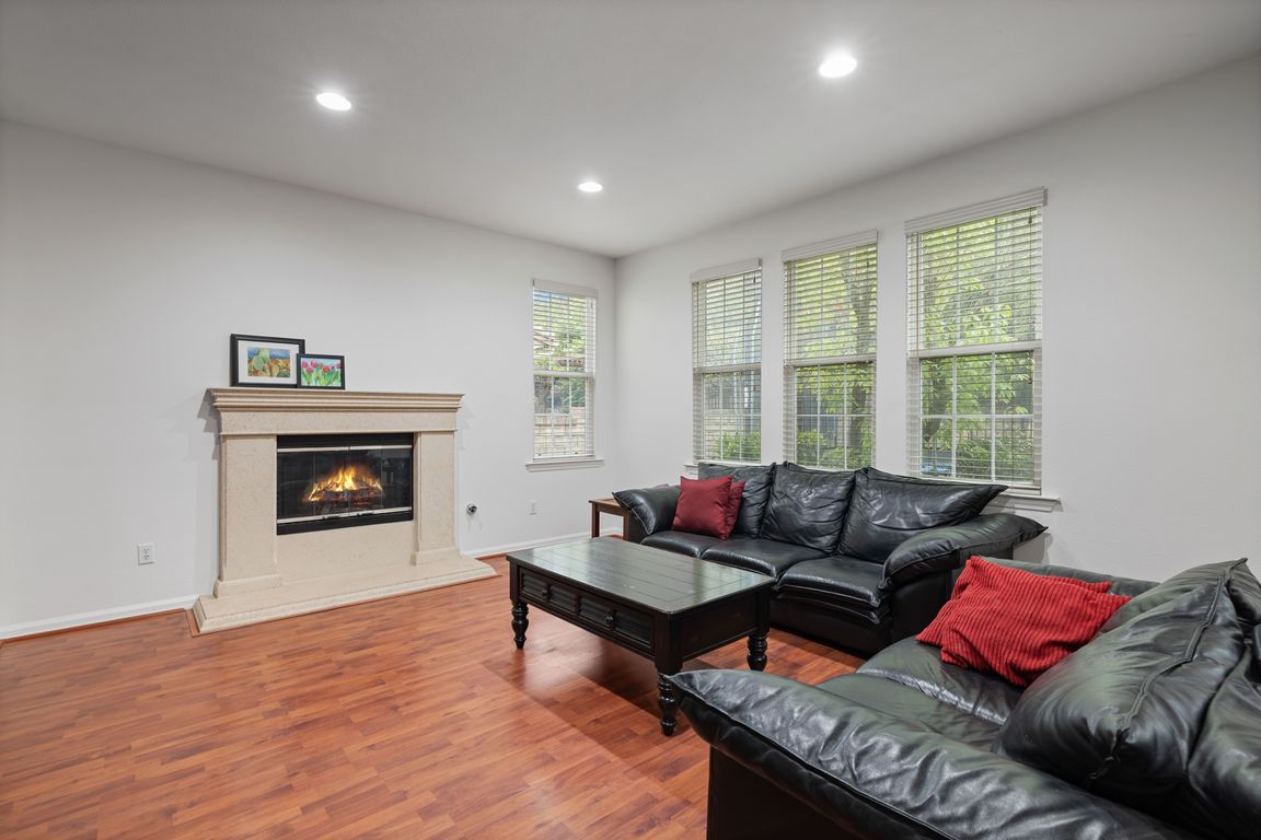 next background image