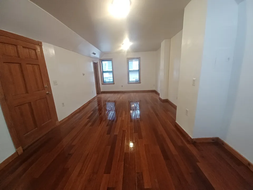 13 Tabor Pl #2