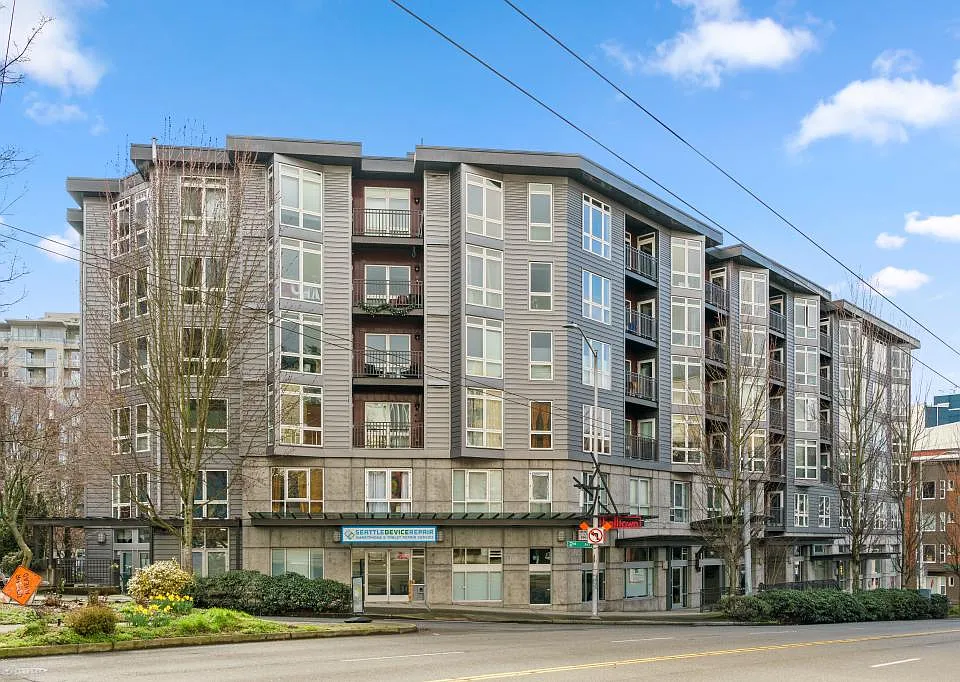 159 Denny Way #206
