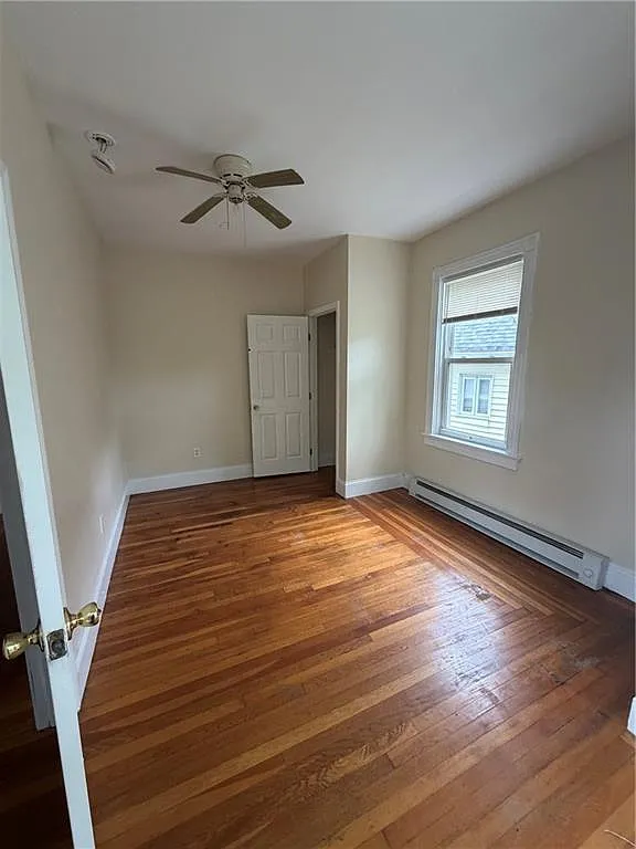 3 bed, 1140 sqft, $1,875 — Photo 3