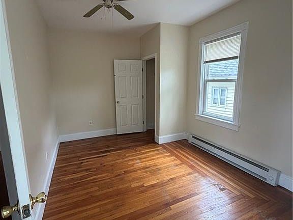 3rd image of 171 Montgomery Ave #2