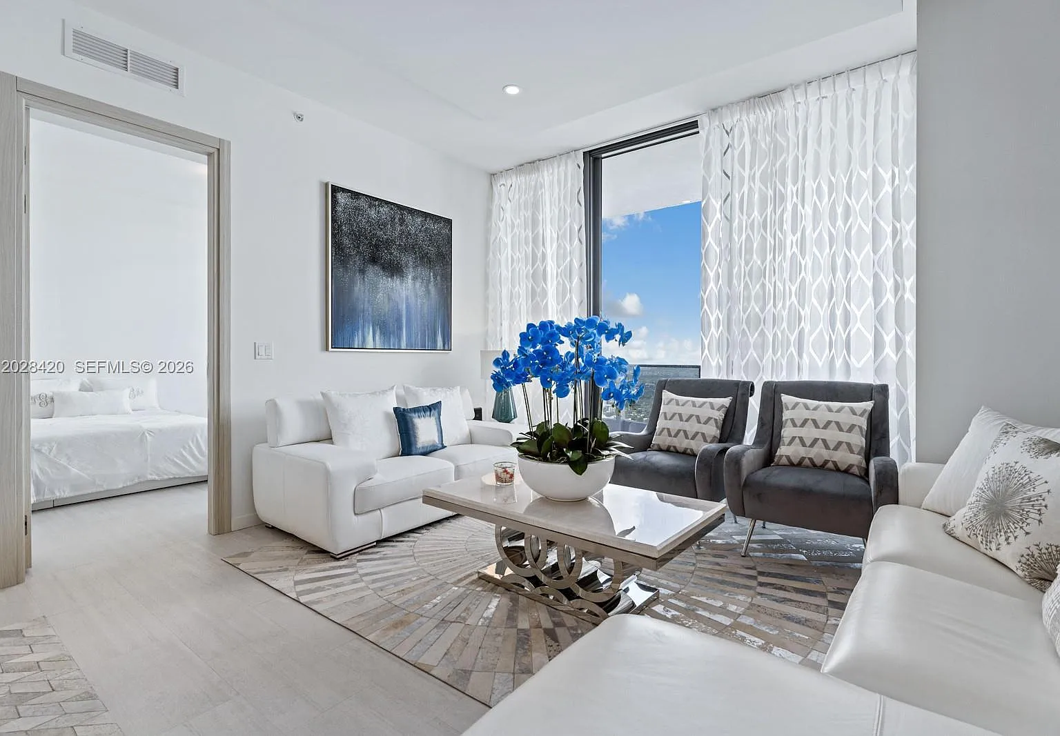 Brickell Flatiron Condo — Photo 3