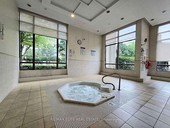5th image of 509 Beecroft Rd #220