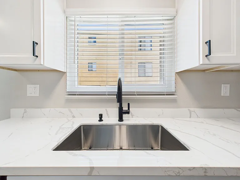NNP - 3752 Nile Street — Photo 11