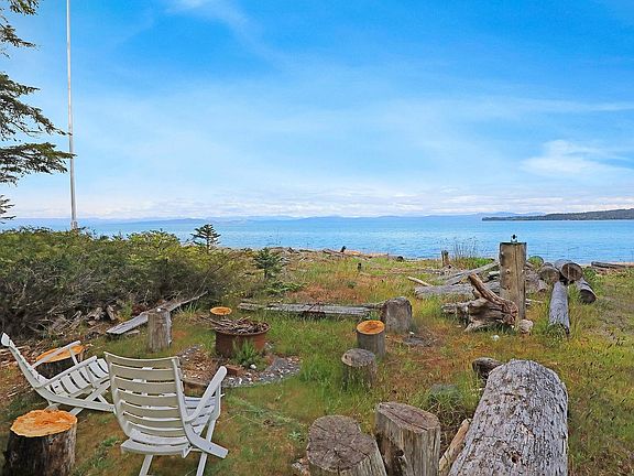 2nd image of 1550 Dalziel Rd