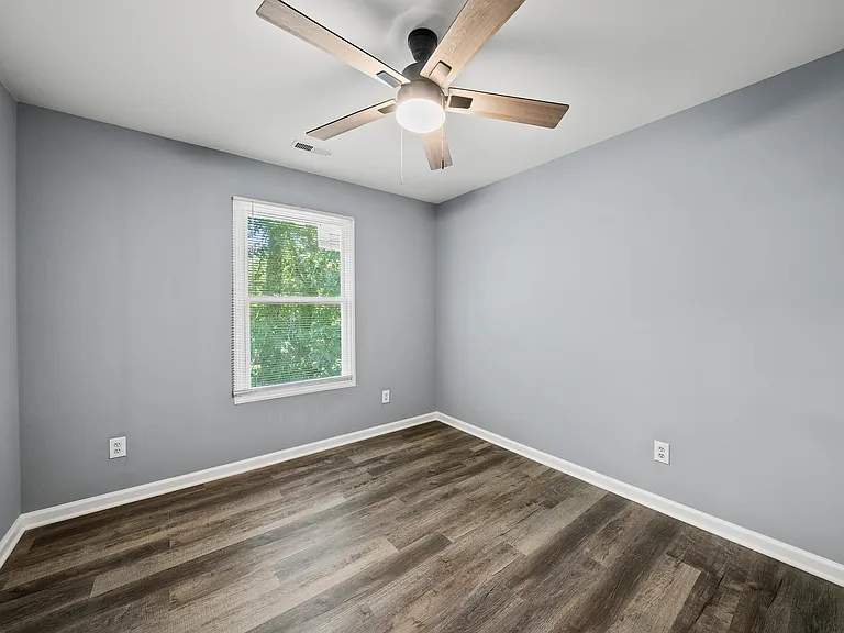 2108 Treverton Pl — Photo 12