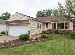 4821 Fairlawn Rd, Lyndhurst, OH 44124