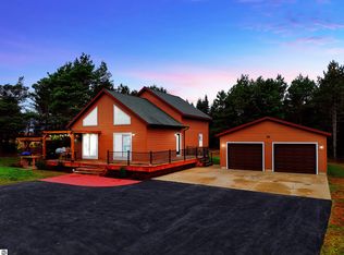 8811 Grand Valley Ln, Kingsley, MI 49649