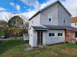 825 4th St, Windber, PA 15963