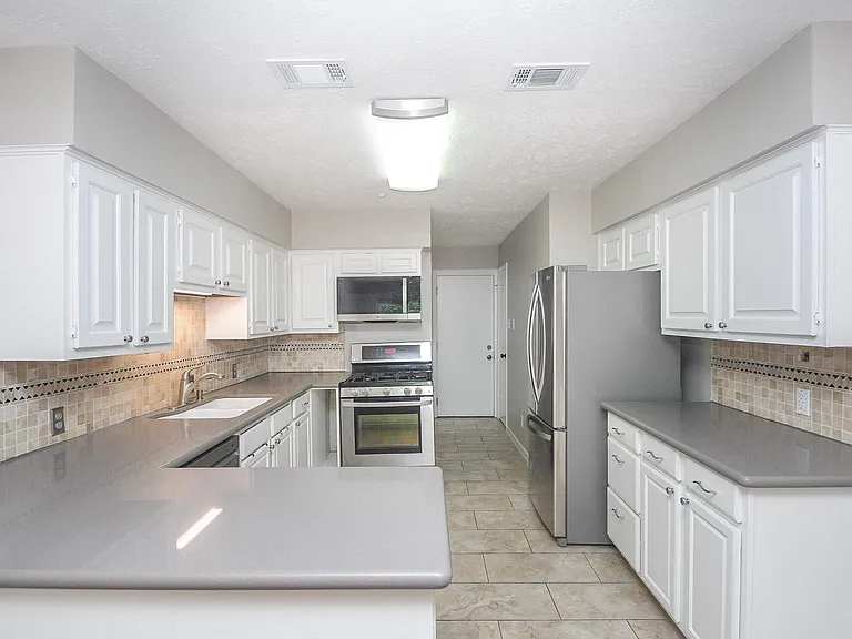 239 Malone St #B — Photo 10