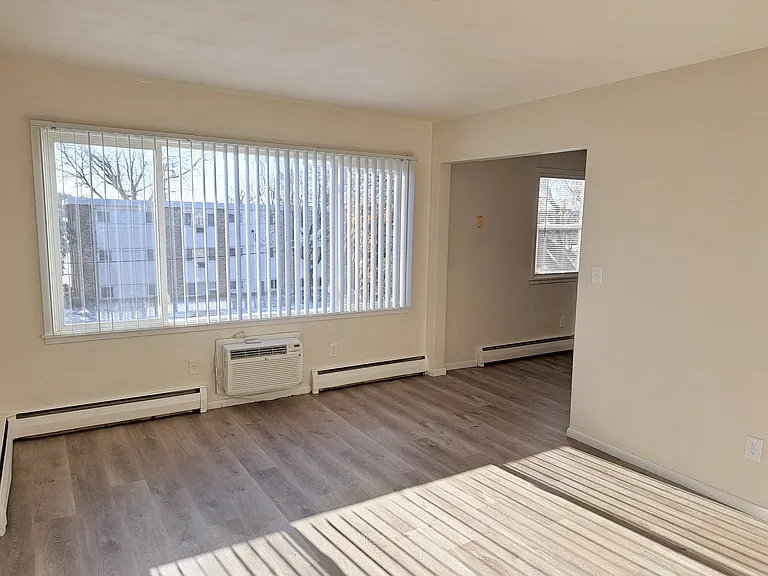 Northgate Crossing Apartments — Photo 18