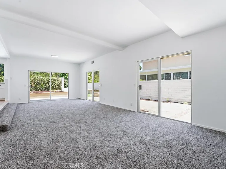 845 Woodcrest Ave — Photo 12
