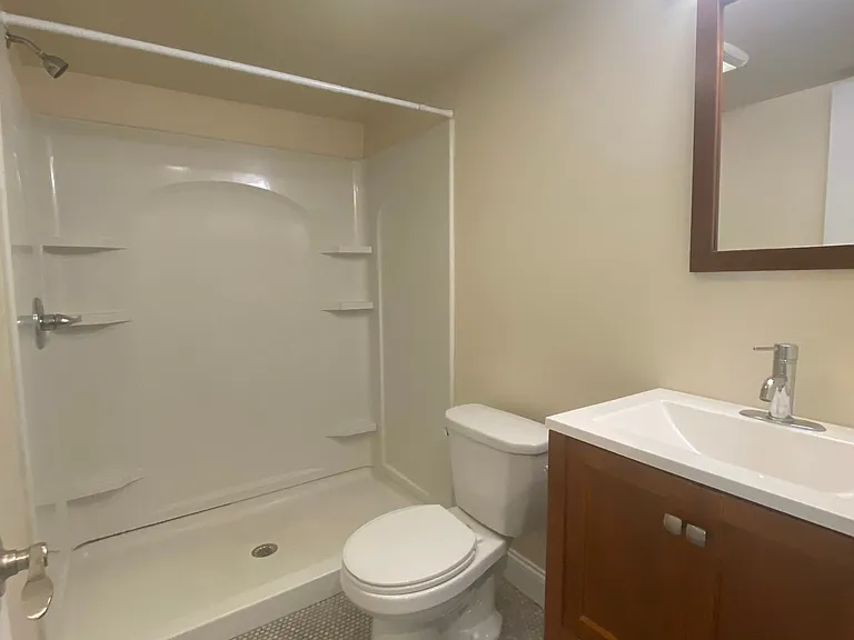 1719 W Montgomery Ave #3R — Photo 4