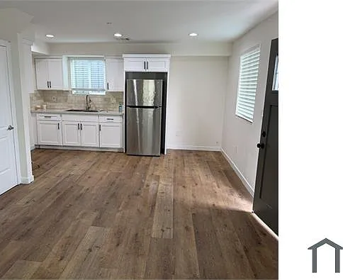 5867 Towne Ave — Photo 3