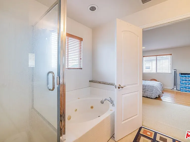 8332 Telegraph Rd — Photo 3