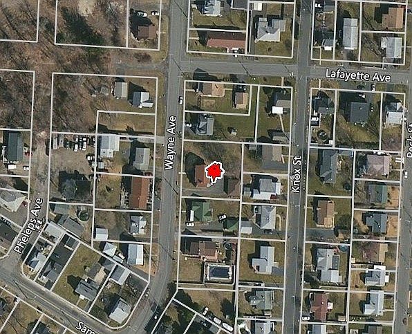 1st image of 32 Wayne Ave