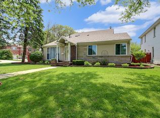 6801 Lyons St, Morton Grove, IL 60053