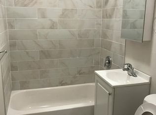 1352 N Hoyne Ave #3R, Chicago, IL 60622