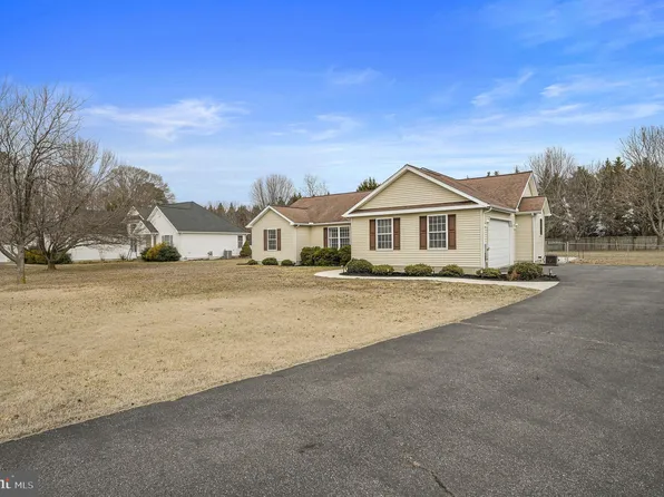 453 Sika Dr, Harrington, DE 19952