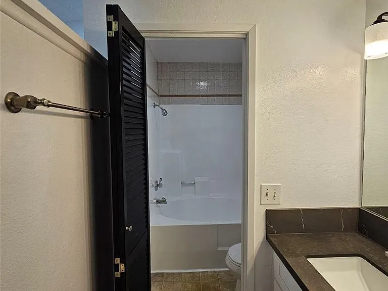 7704 Marbrook Way — Photo 22