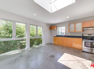 915 Venezia Ave, Venice, CA 90291